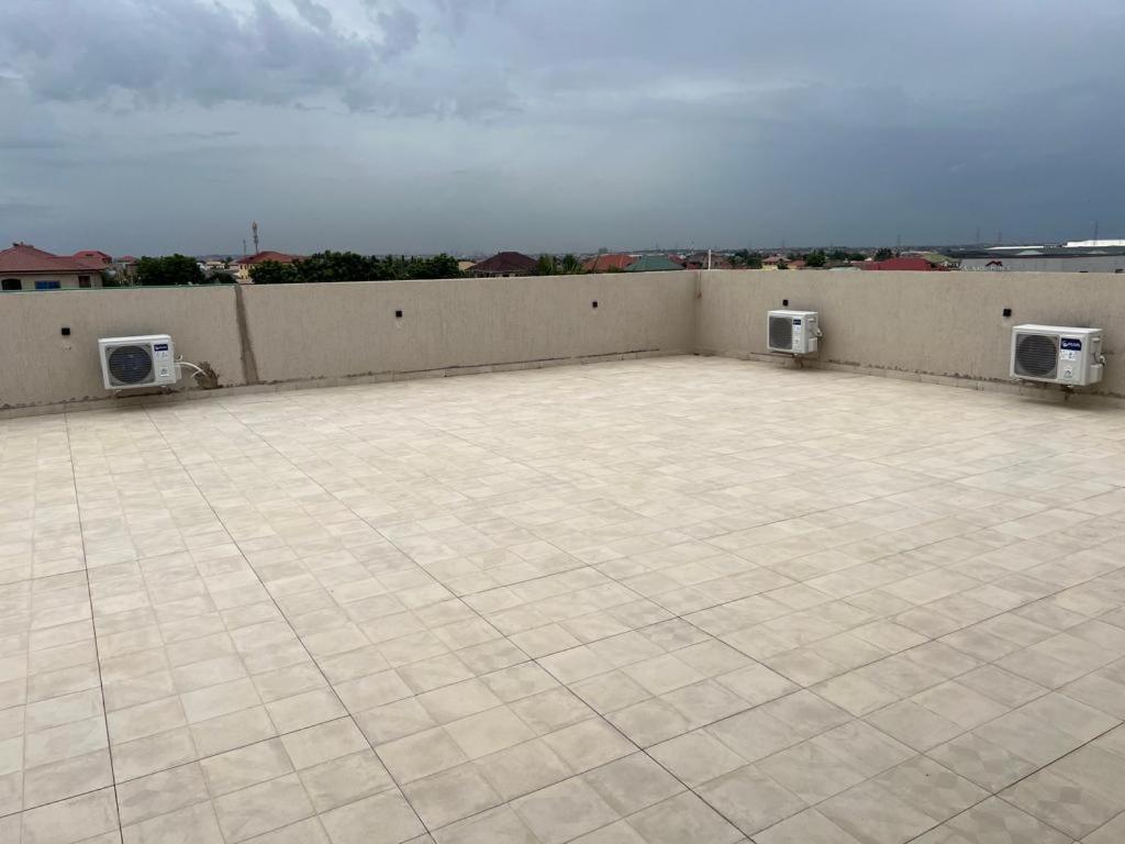 Fowaa Lux Bed & Breakfast Tema Exterior photo
